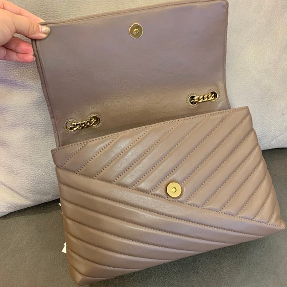 TORY BURCH Kira Chevron Convertible Shoulder Bag - Picture 7 of 9